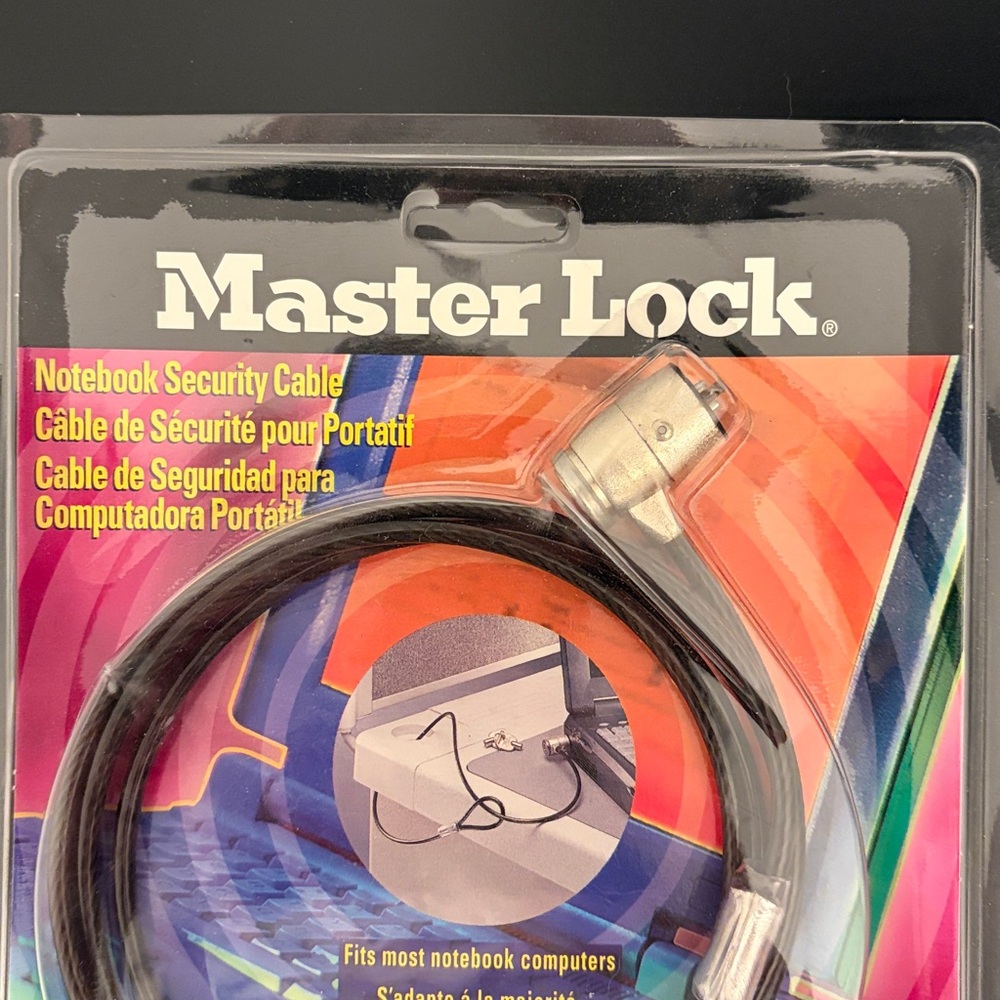 Master Lock Notebook Security Cable - Picture 2 of 6